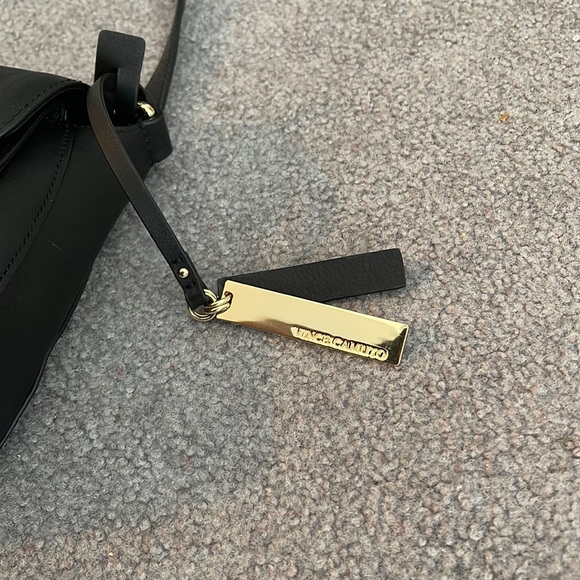 Vincent Camuto Crossbody - Picture 4 of 12